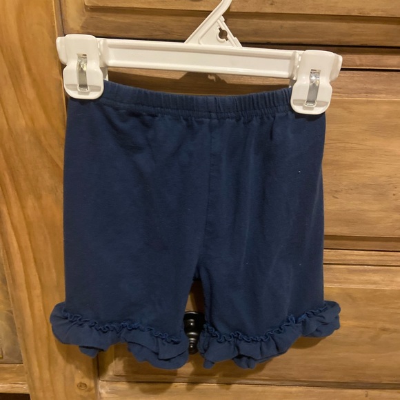 Ruffle short bundle! - Picture 3 of 4